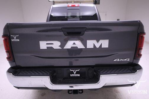 2025 RAM 2500 Tradesman Crew Cab 4x4 6'4' Box