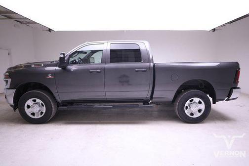 2025 RAM 2500 Tradesman Crew Cab 4x4 6'4' Box