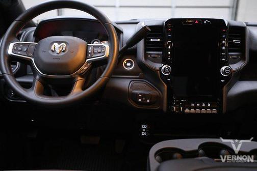 2025 RAM 2500 Tradesman Crew Cab 4x4 6'4' Box