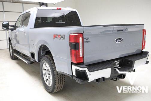 Glacier Gray Metallic Tri-Coat 2026 Ford F-250 Lariat