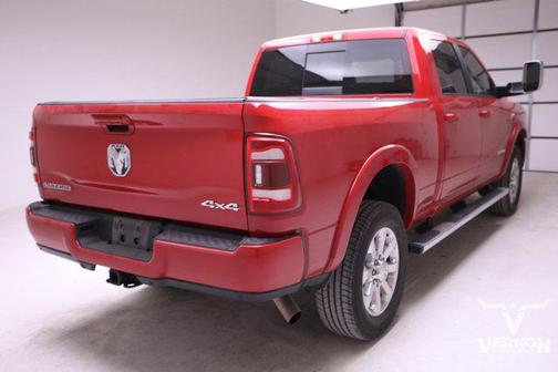 2019 RAM 3500 Laramie Crew Cab 4x4 6'4' Box