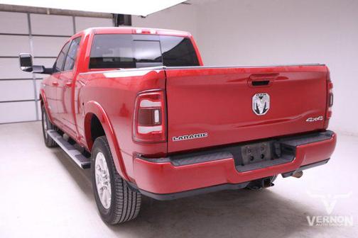 2019 RAM 3500 Laramie Crew Cab 4x4 6'4' Box