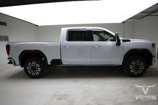 Glacier White Tricoat 2026 GMC Sierra 2500 Denali Ultimate