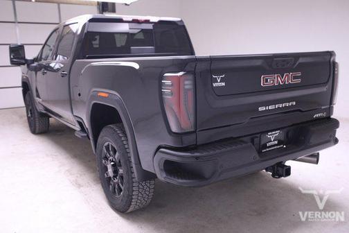 2025 GMC Sierra 2500 AT4