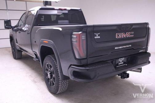 2025 GMC Sierra 2500 AT4