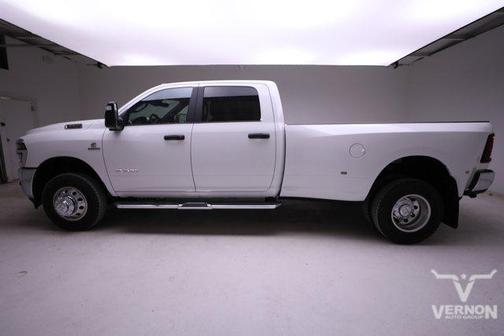 2026 RAM 3500 Lone Star Crew Cab 4x4 8' Box