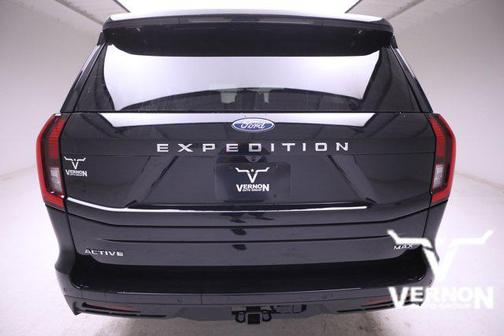 2025 Ford Expedition Max Active 4x4