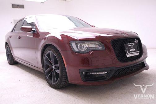 2023 Chrysler 300 C