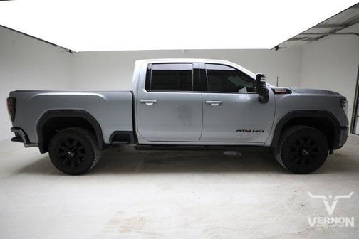 Sterling Metallic 2024 GMC Sierra 2500 AT4