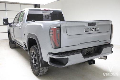 Sterling Metallic 2024 GMC Sierra 2500 AT4