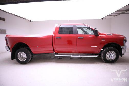 2026 RAM 3500 Lone Star Crew Cab 4x4 8' Box