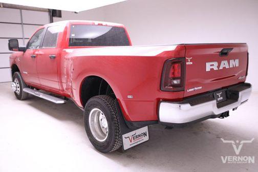 2026 RAM 3500 Lone Star Crew Cab 4x4 8' Box