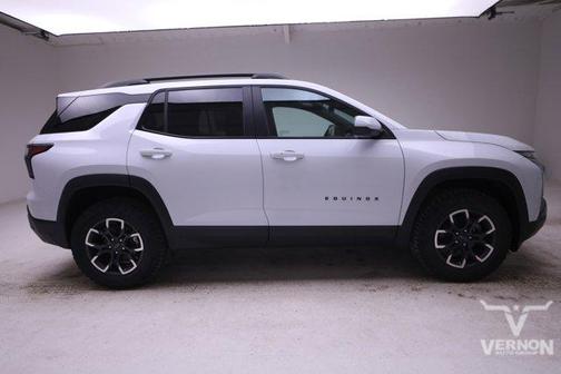 Polar White Tricoat 2026 Chevrolet Equinox AWD ACTIV