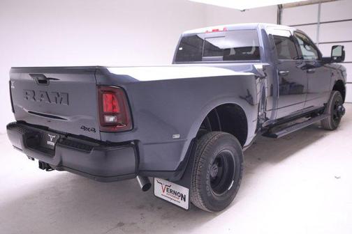 2026 RAM 3500 Tradesman Crew Cab 4x4 8' Box