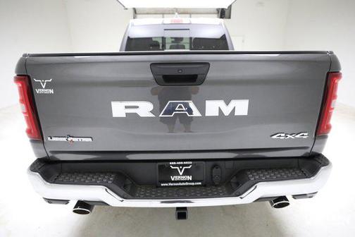 Granite Crystal Metallic Clearcoat 2026 RAM 1500 SLT