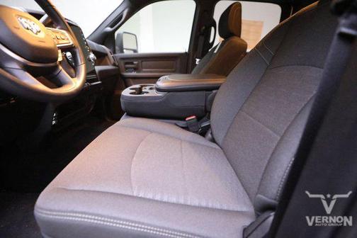 2025 RAM 2500 Tradesman Crew Cab 4x4 8' Box