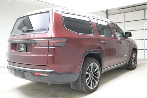Velvet Red Pearlcoat 2025 Jeep Wagoneer Series III 4x4
