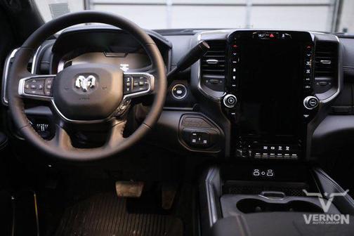 2025 RAM 2500 Laramie Crew Cab 4x4 8' Box