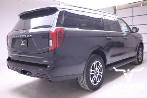 2025 Ford Expedition Max Active 4x2