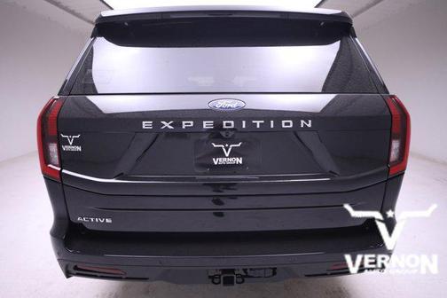 2025 Ford Expedition Max Active 4x2