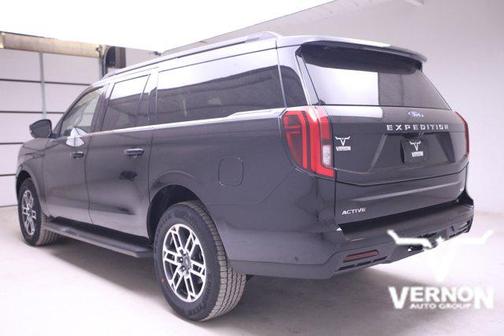 2025 Ford Expedition Max Active 4x2