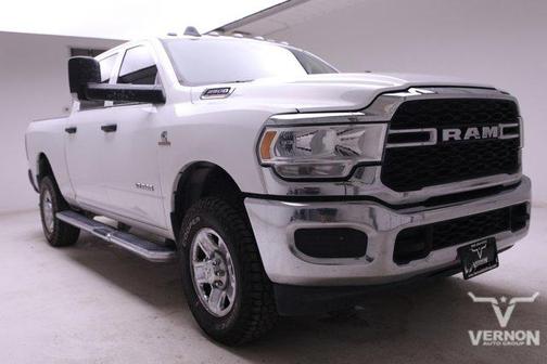 2020 RAM 2500 Tradesman Crew Cab 4X4 6'4' Box