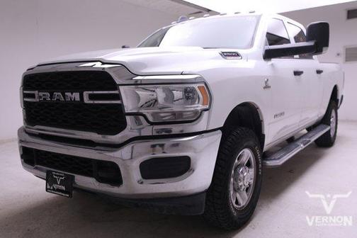 2020 RAM 2500 Tradesman Crew Cab 4X4 6'4' Box