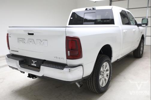 Bright White Clearcoat 2026 RAM 3500 Laramie Crew Cab 4x4 6'4' Box