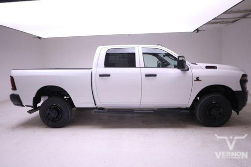 2025 RAM 2500 Tradesman Crew Cab 4x4 6'4' Box