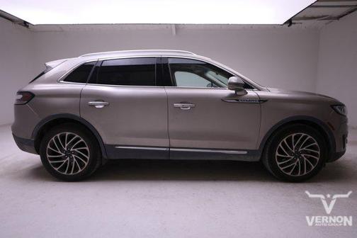 2020 Lincoln Nautilus Reserve