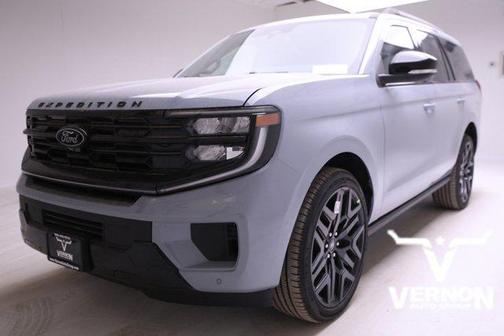 Glacier Gray Metallic Tri-Coat 2026 Ford Expedition Platinum