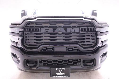 2025 RAM 3500 Big Horn Crew Cab 4x4 8' Box