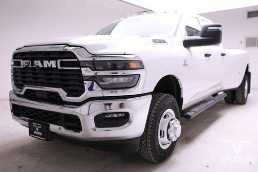 2026 RAM 3500 Tradesman Crew Cab 4x4 8' Box