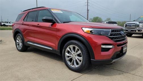 Photo 1 of 35 of 2020 Ford Explorer XLT