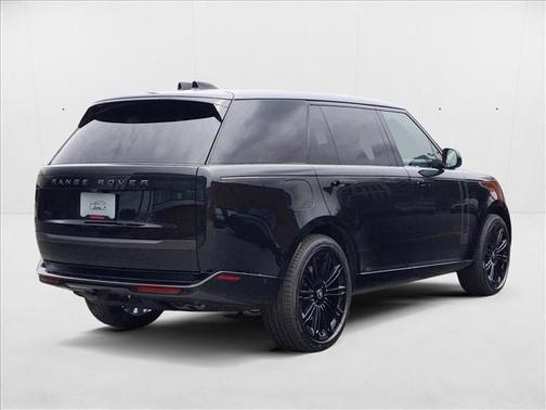2025 Land Rover Range Rover P530 SE 7 Seat