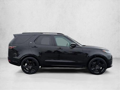 Santorini Black Metallic 2023 Land Rover Discovery P360 HSE R-Dynamic