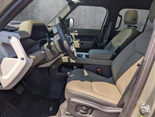 2025 Land Rover Defender 110 P400 X-Dynamic SE