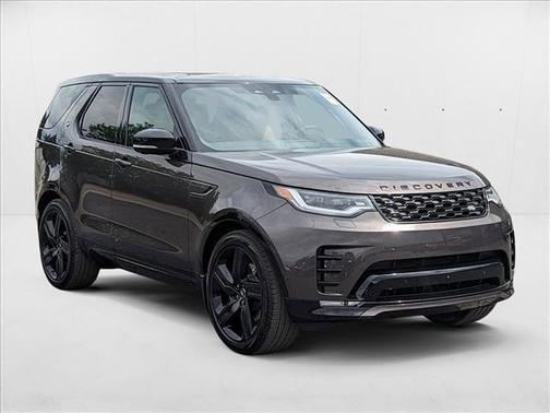 2025 Land Rover Discovery P300 Dynamic SE