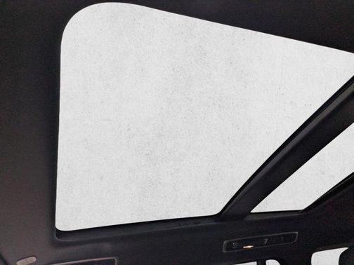 Fuji White 2025 Land Rover Range Rover P530 SE