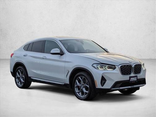 2025 BMW X4 xDrive30i