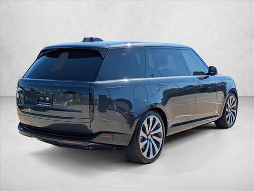 Carpathian Grey Premium Metallic 2025 Land Rover Range Rover P530 SE 7 Seat
