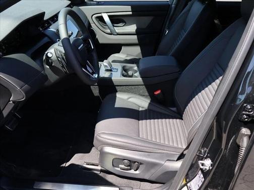Santorini Black Metallic 2026 Land Rover Discovery Sport Landmark