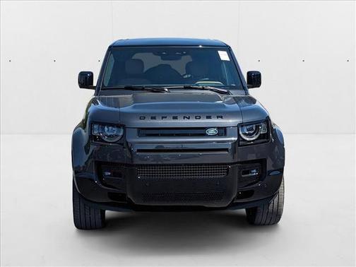 2025 Land Rover Defender 110 V8