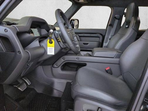 Narvik Black 2026 Land Rover Defender P635 OCTA Black