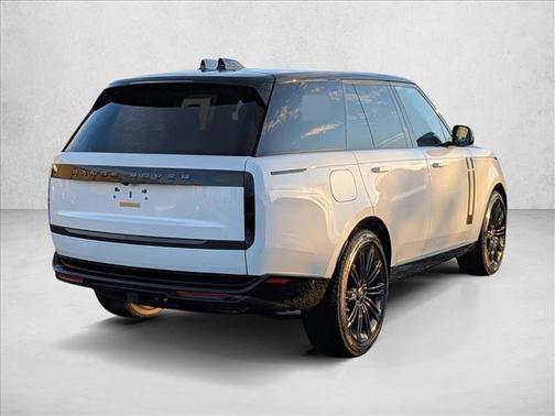 2025 Land Rover Range Rover P400 SE