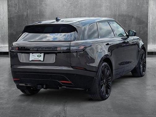 2026 Land Rover Range Rover Velar P250 SE R-Dynamic