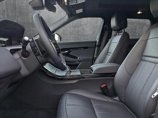 2025 Land Rover Range Rover Evoque Dynamic SE