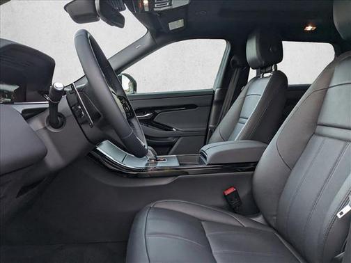 2025 Land Rover Range Rover Evoque Dynamic SE