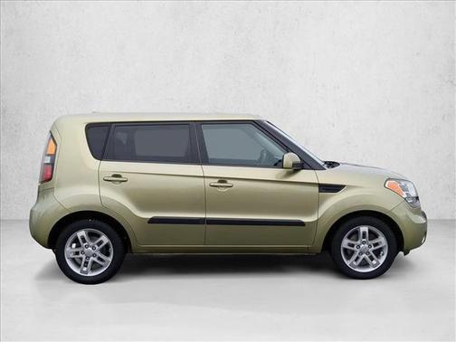2011 Kia Soul +