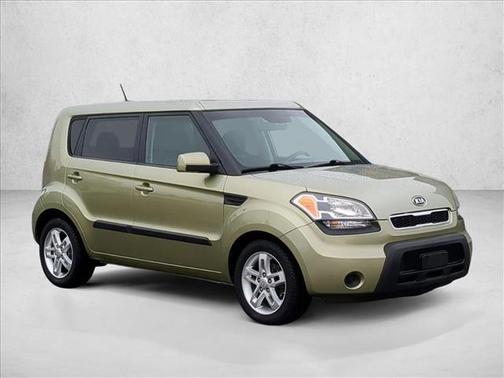 2011 Kia Soul +